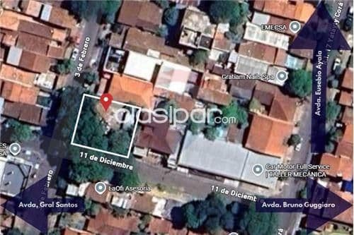 Terreno en esquina en barrio pinoza