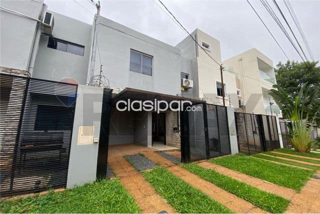 Duplex en Fernando de la Mora -laguna grande