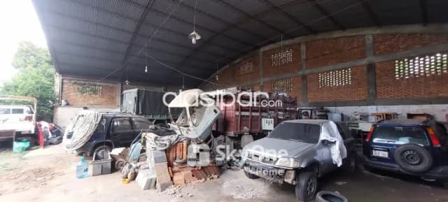 Tinglado en excelente ubicación a 3 cuadras de Av Médicos del Chaco — foto 5
