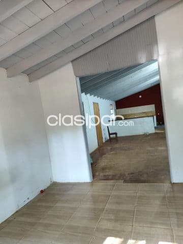 🏡 Oportunidad en Ykua Duré Luque: Propiedad de casi 400 m² a 50 m de la asfaltada, foto 1