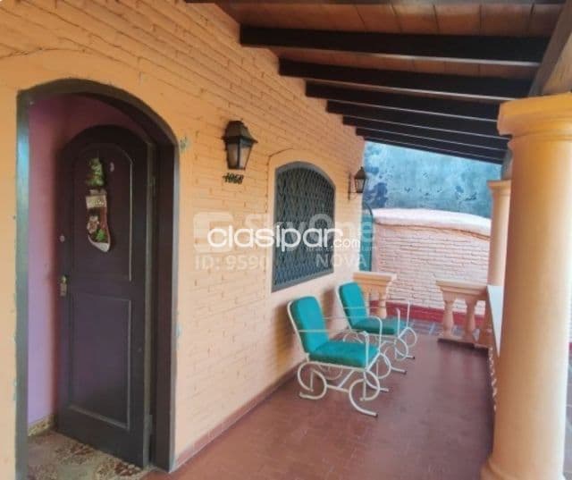 Casa Colonial Con Alma Y Espacios Amplios A Precio Especial En Mra, foto 1