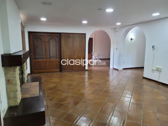 Amplia Casa de 4 Dormitorios en Barrio San Cristobal - CLHO7590110, foto 2