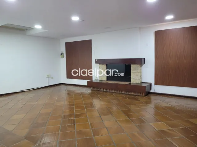 Amplia Casa de 4 Dormitorios en Barrio San Cristobal - CLHO7590110, foto 4