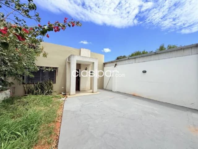 En venta casa en esquina a una cuadra de Américo Picco Villa Elisa — foto 3