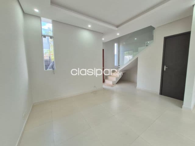 Duplex en San Lorenzo, barrio santo tomas cod 6111 p — foto principal