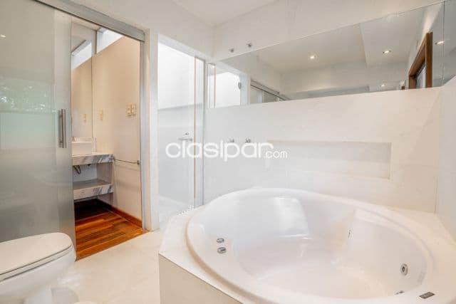 Residencia en Fernando de la Mora, zona norte cod 5886