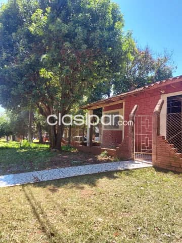 CASA EN ESQUINA EN ARROYO PORÃ: 4 habitaciones y 1 baño, foto 4