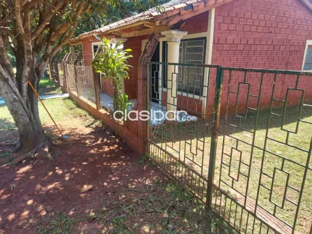CASA EN ESQUINA EN ARROYO PORÃ: 4 habitaciones y 1 baño, foto 5