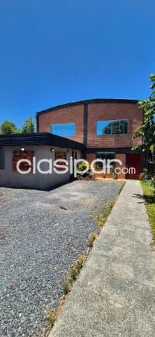 Oficinas y Local Comercial en Venta en Asuncion - Trinidad, foto 2