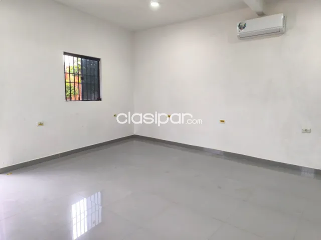 Salon comercial en esquina- barrio san miguel — foto 2