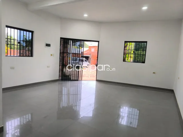 Salon comercial en esquina- barrio san miguel — foto 3