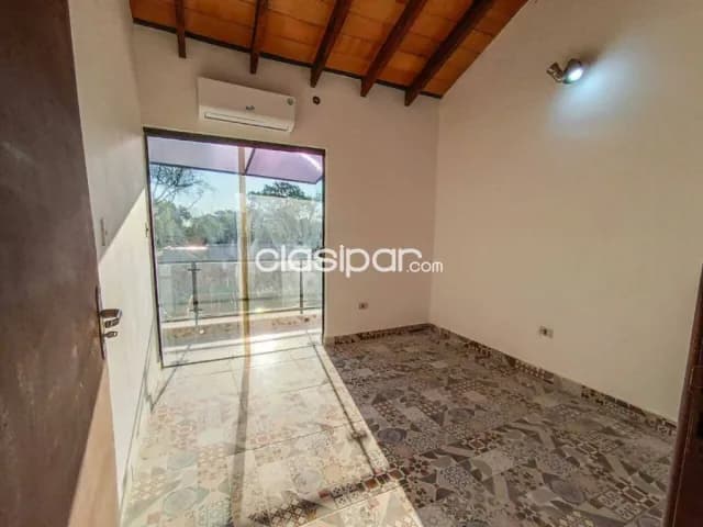 Amplio duplex 3 dormitorios en lambare, foto 5