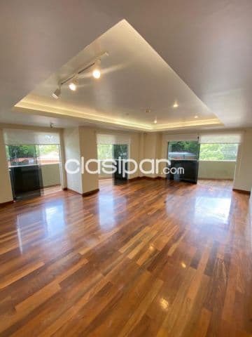 Exclusivo Semipiso de 245 m2 en el Corazón de Villa Morra - LAP7604546