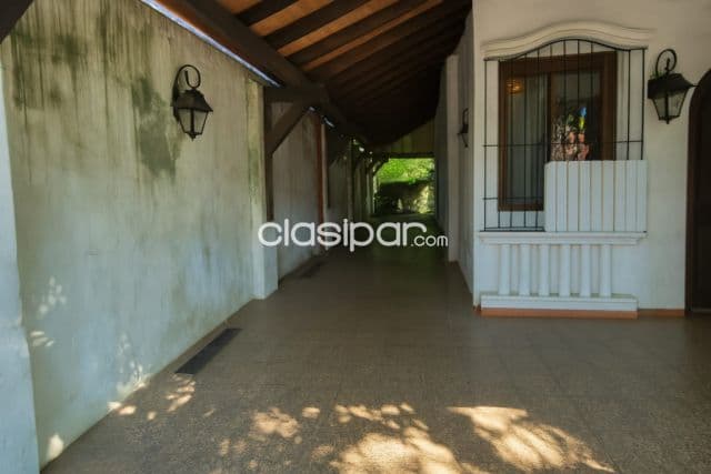 casa en B° Ykua Sati - Asunción