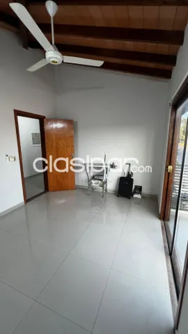 Duplex en esquuna barrio mbachio, lambare cod 5808 — foto 4