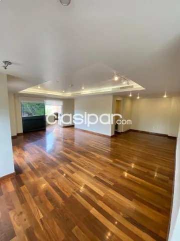 Amplio semi piso en alquiler en Villa Morra — foto 4