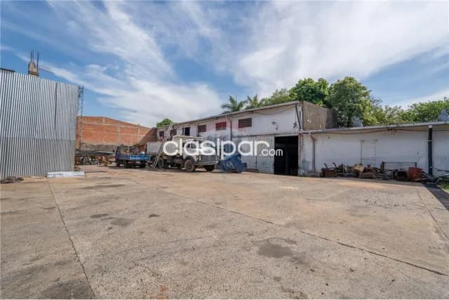 Prox. Médicos del chaco / eusebio ayala: Gran local empresarial, 5.796 m2, habitacional, foto 5