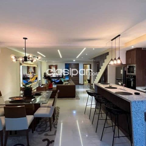 VENTA/ALQUILER Elegante Dúplex amoblado en Luque* COD 6171