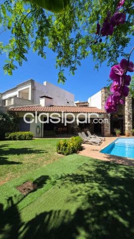 Propiedad en Venta: Residencia de Alta Calidad con Amplios Ambientes COD 6173