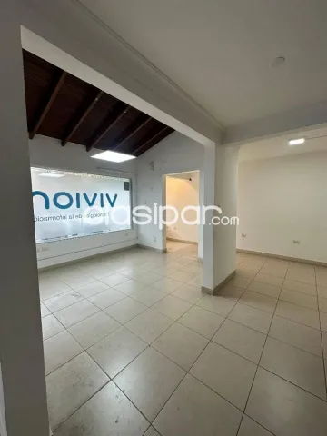 Importante propiedad de uso comercial en barrio Manorá — foto 3