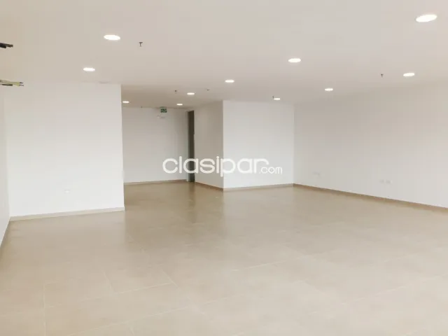 Invertí seguro! Gran oficina en elegante edificio — foto 5