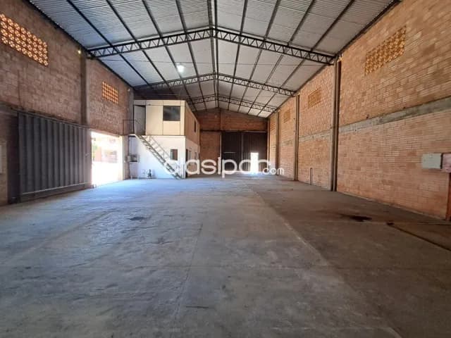 Deposito en San Lorenzo Zona ANDE — foto 4