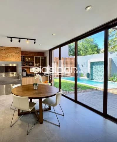 Hermosa Casa de 360 m2 en Mburucuya - CLHO7643185 — foto 5