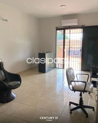 Salon comercial en San Lorenzo barrio rincon cod 6222