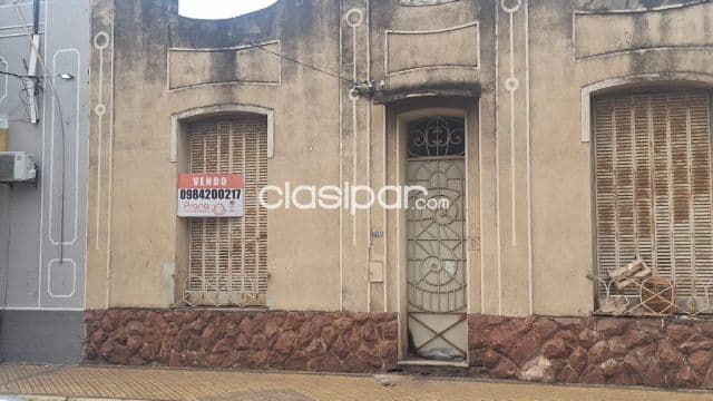terreno de 260m2 con casa a demoler en Barrio San Roque