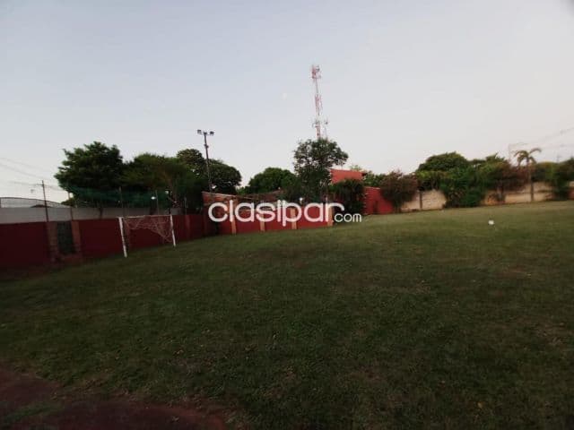 3 terrenos juntos, 1.335 m2, MRA, a 1 cuadra Transchaco