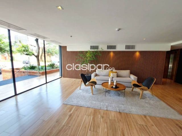 En venta departamento de 3 dormitorios con patio privado en el urban ykua sati asuncion