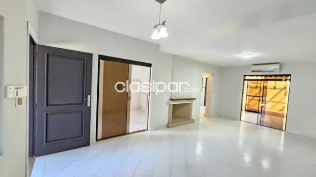 Amplio duplex 4 dormitorios en barrio mburucuya — foto 3