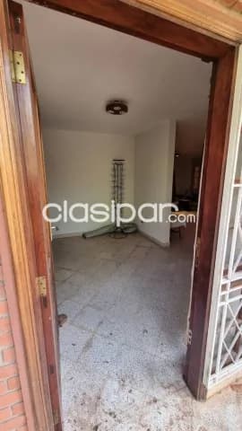 Amplia casa en esquina 3 dormitorios Mariano Roque Alonso, foto 3