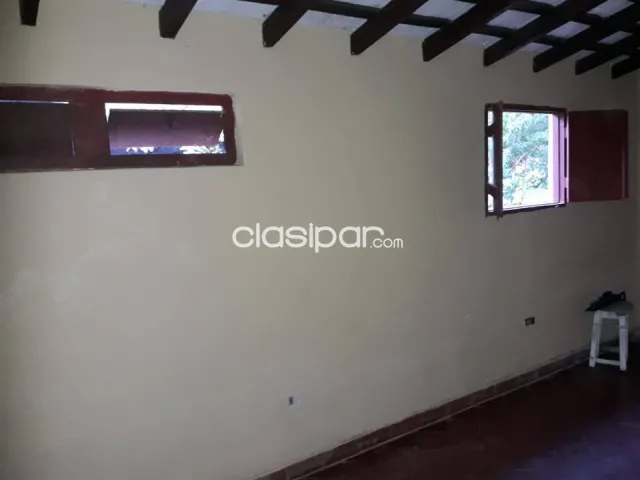 Casa de 3 dormitorios en barrio Kennedy de Lambare zona Hospital General — foto 4