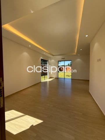 Duplex en Luque zona pozo azul cod 6182