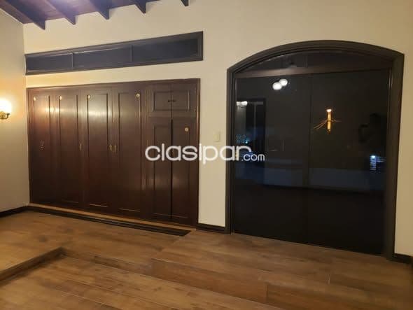 Residencia en lambare, barrio kennedy cod 6233