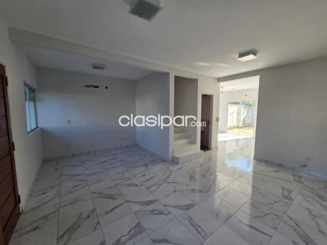 duplex de 3 dormitorios con piscina en Lambare