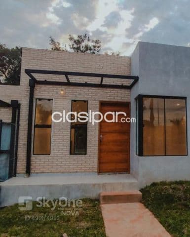 Casa a estrenar en Luque