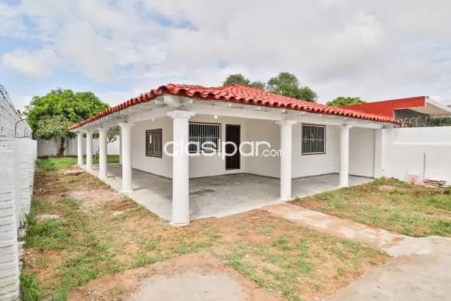 Casa 2 dormitorios en Mariano Roque Alonso, foto 3