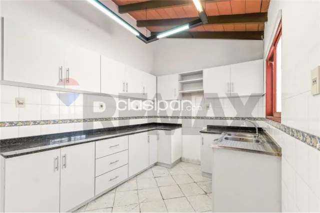 Casa en esquina para vivienda u oficina en Fernando de la Mora, foto 3
