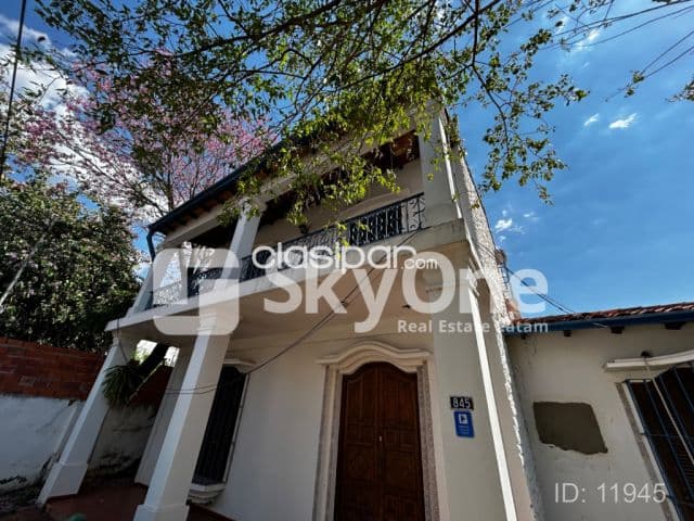 Casa colonial en barrio Las Mercedes