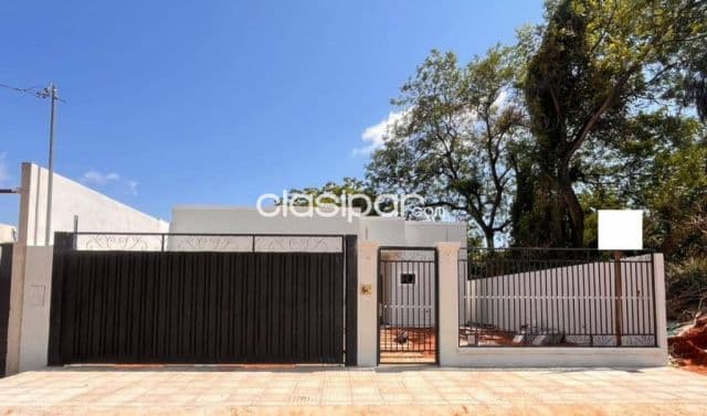 En venta casa en San Lorenzo