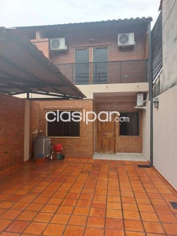 Duplex de 3 dormitorios en Mariano Roque Alonso detras del Aeropuerto