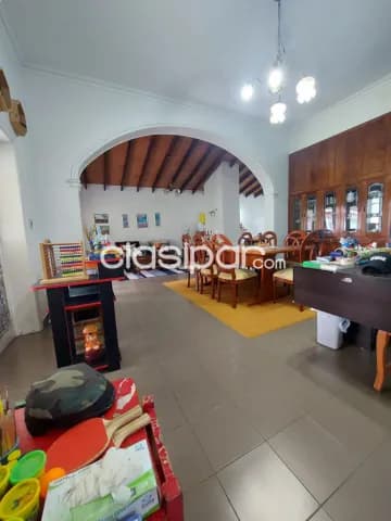 Casa de 5 habitaciones, Asunción Barrio Las Lomas — foto 4