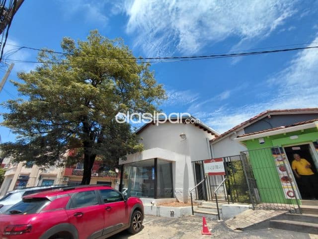 Avda. Gral santos, viaducto: Local comercial c/ vidrieras, p/ showroom, negocios, servicio — foto principal