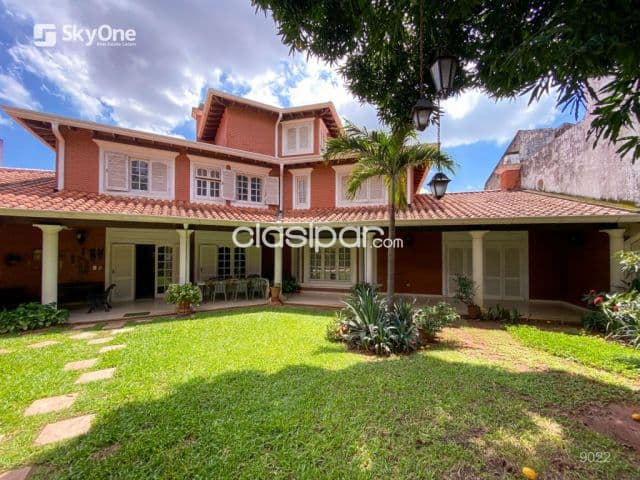 Casa en barrio mariscal