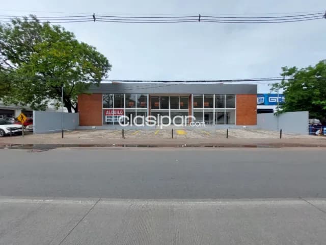 Showroom, oficina y deposito sobre la avda. Mcal. Estigarribia‼️ c-1170 — foto 2