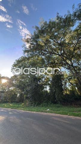 Terreno de 3.784 m2 en San Bernardino sobre asfalto ruta al anfiteatro — foto 1