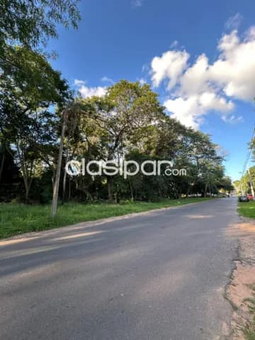 Terreno de 3.784 m2 en San Bernardino sobre asfalto ruta al anfiteatro — foto 5