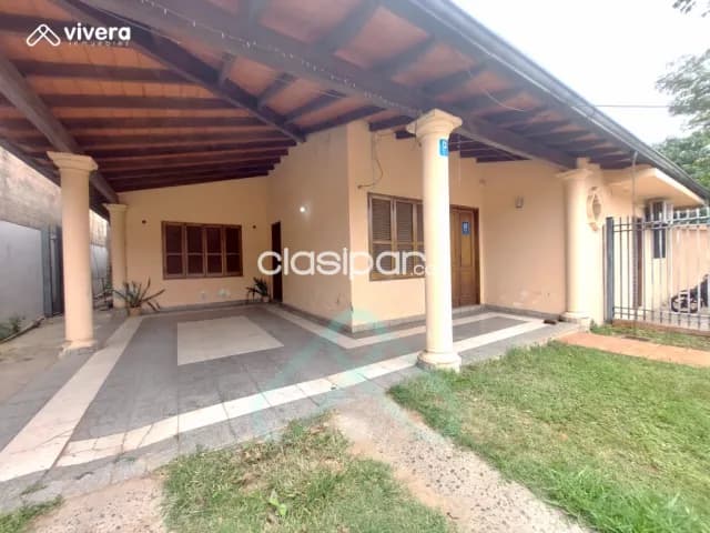 Amplia casa entre santa teresa-m. Lynch-mcal lopez - zona norte fdo. De la mora, foto 5